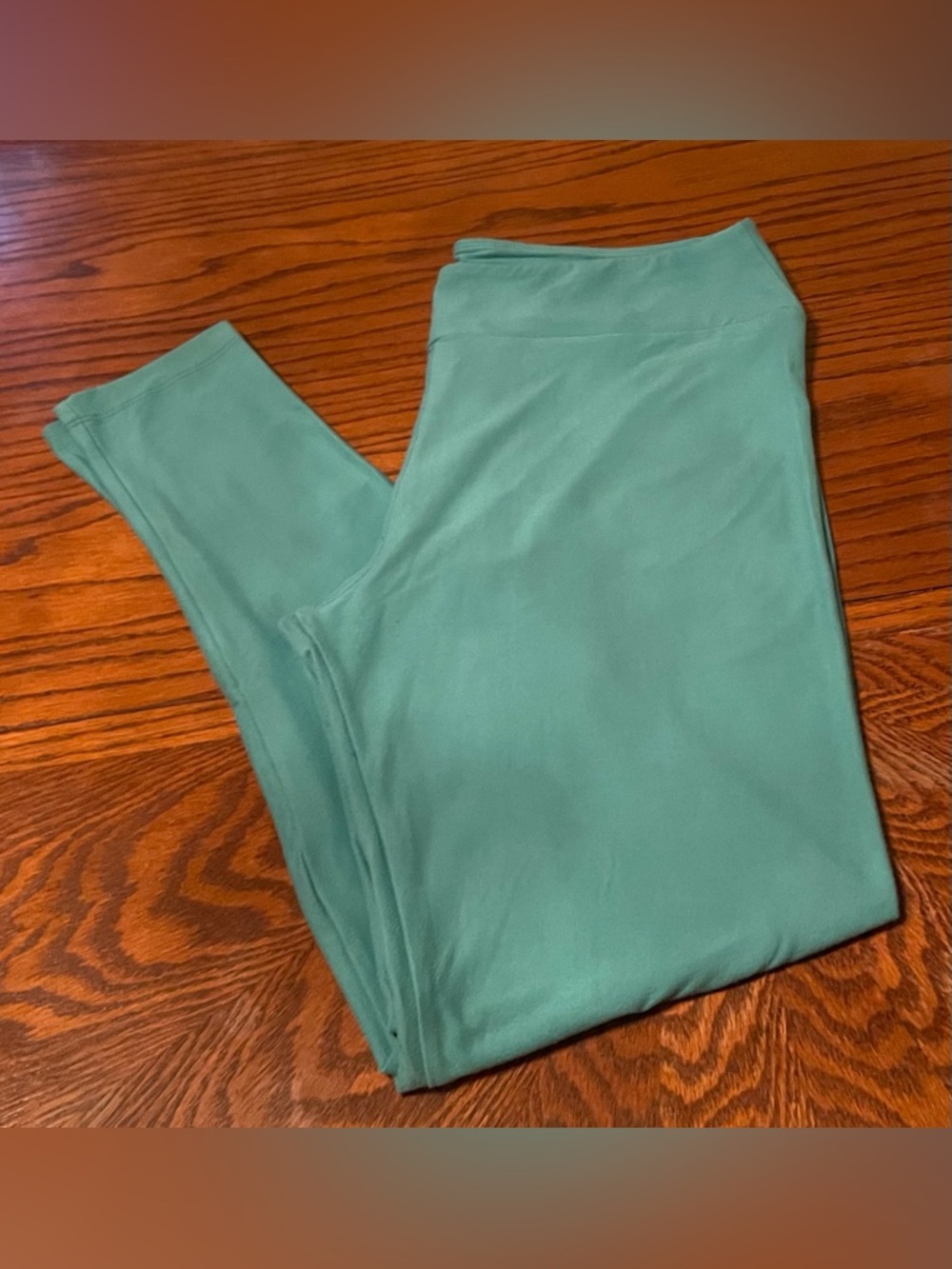 LLR TC Leggings like new condition, worn once. Beautiful teal color.
